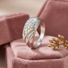 Сребърен пръстен с кристали от Sw® SP609 AB Crystal