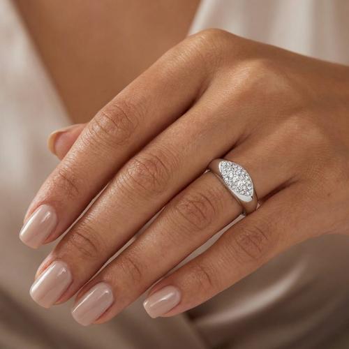 Сребърен пръстен с кристали от Sw® Ivy Crystal