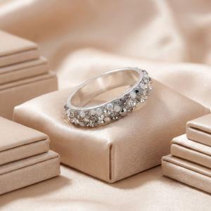 Сребърен пръстен с кристали от Sw® Mila Silver Shade