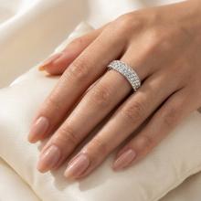 Сребърен пръстен с кристали от Sw® Mila Crystal Сребърен пръстен с кристали от Sw® Mila Crystal