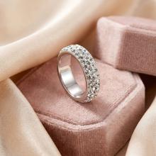 Сребърен пръстен с кристали от Sw® Mila Crystal Сребърен пръстен с кристали от Sw® Mila Crystal