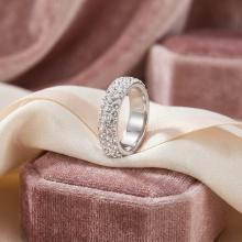Сребърен пръстен с кристали от Sw® Mila Crystal Сребърен пръстен с кристали от Sw® Mila Crystal