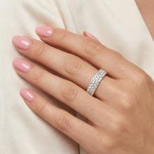Сребърен пръстен с кристали от Sw® Mila Crystal Сребърен пръстен с кристали от Sw® Mila Crystal