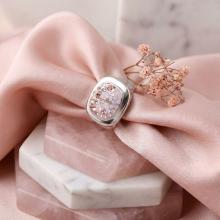 Сребърен пръстен с кристали от Sw® Iris Marilyn Сребърен пръстен с кристали от Sw® Iris Marilyn
