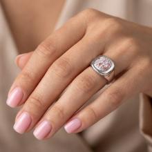 Сребърен пръстен с кристали от Sw® Iris Marilyn Сребърен пръстен с кристали от Sw® Iris Marilyn