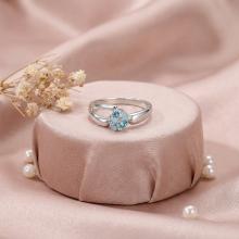Сребърен пръстен с кристали от Sw® Ayla Deep Blue