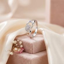 Сребърен пръстен с кристали от Sw® Eliza Crystal Сребърен пръстен с кристали от Sw® Eliza Crystal