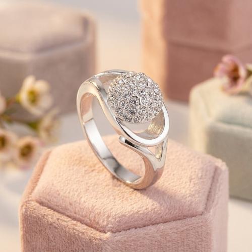 Сребърен пръстен с кристали от Sw®  SP618