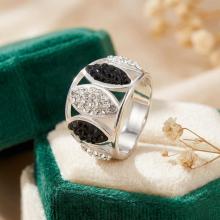 Сребърен пръстен с кристали от Sw®  SP620 Black and White