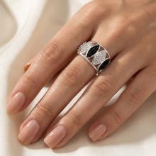 Сребърен пръстен с кристали от Sw®  SP620 Black and White