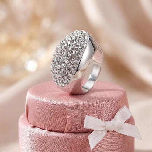 Сребърен пръстен с кристали от Sw®  SP621