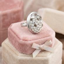 Сребърен пръстен с кристали от Sw® SP622 Silver Shade Сребърен пръстен с кристали от Sw® SP622 Silver Shade