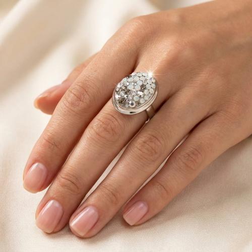 Сребърен пръстен с кристали от Sw® SP622 Silver Shade