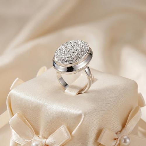 Сребърен пръстен с кристали от Sw®  SP622