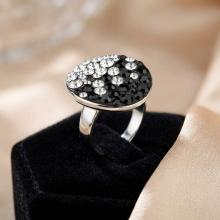Сребърен пръстен с кристали от Sw® SP623 Black and White