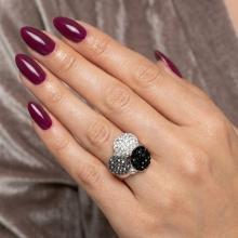 Сребърен пръстен с кристали от Sw® Alaia Black and White Сребърен пръстен с кристали от Sw® Alaia Black and White