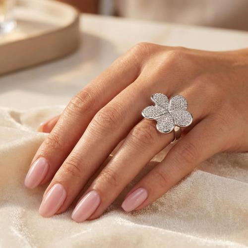 Сребърен пръстен цвете с кристали от Sw®  SP631 Crystal