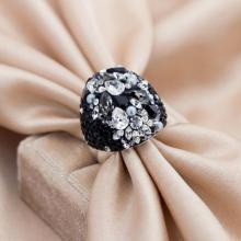 Сребърен пръстен с кристали от Sw® Ocean Black Marquise