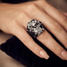 Сребърен пръстен с кристали от Sw® Ocean Black Marquise