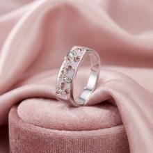 Сребърен пръстен с кристали от Sw® SP638 Marylin Сребърен пръстен с кристали от Sw® SP638 Marylin