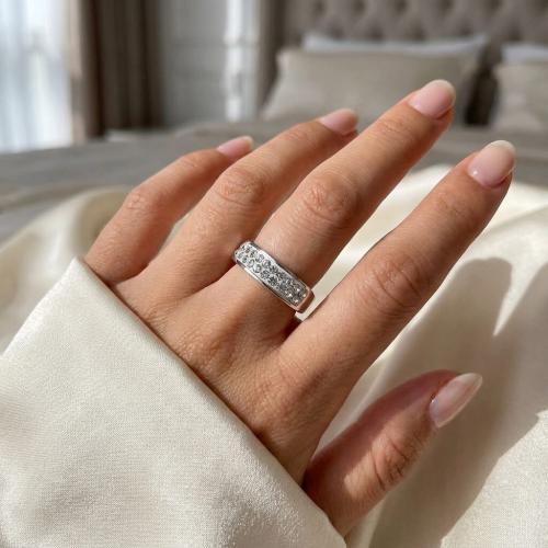 Сребърен пръстен с кристали от Sw® SP638 Crystal