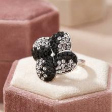 Сребърен пръстен с кристали от Sw® SP639 Black and White