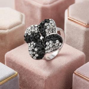 Сребърен пръстен с кристали от Sw® SP639 Black and White