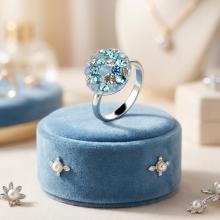 Сребърен пръстен Thomas с кристали от Sw® Deep Blue Сребърен пръстен Thomas с кристали от Sw® Deep Blue