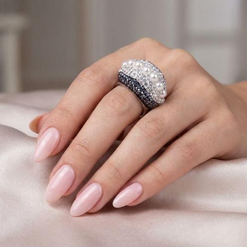 Сребърен пръстен с кристали от Sw® SP654 Big Pearl
