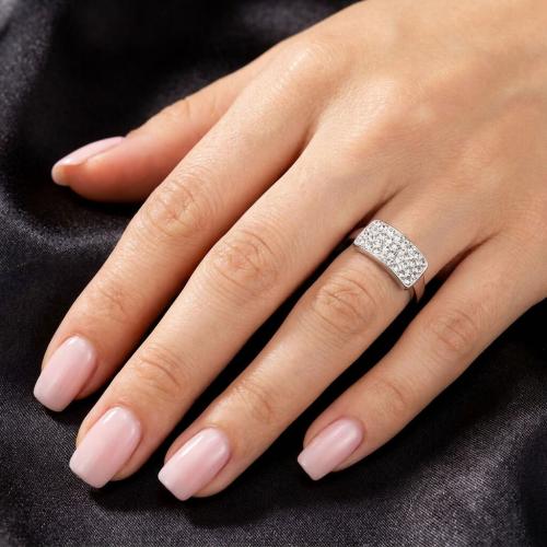 Сребърен пръстен с кристали от Sw® SP659 Crystal
