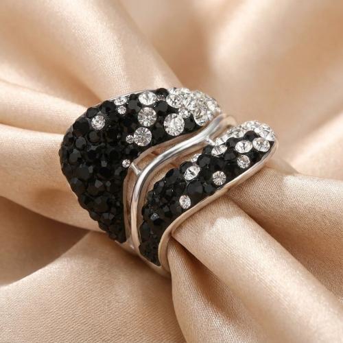 Сребърен пръстен с кристали от Sw® SP663 Black and White