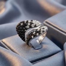 Сребърен пръстен с кристали от Sw®  SP663 Black and White