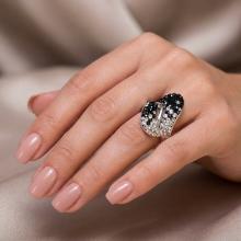 Сребърен пръстен с кристали от Sw®  SP663 Black and White
