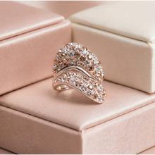 Сребърен пръстен с кристали от Sw®  SP663 Peach Gold