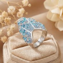 Сребърен пръстен с кристали от Sw® SP665 Deep Blue Сребърен пръстен с кристали от Sw® SP665 Deep Blue