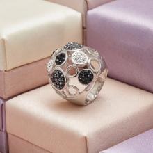 Сребърен пръстен с кристали от Sw®  SP666