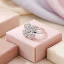 Сребърен пръстен Четирилистна детелина с кристали от Sw® Crystal
