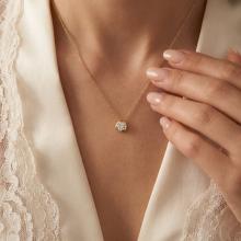 Златно колие Нежен Циркон