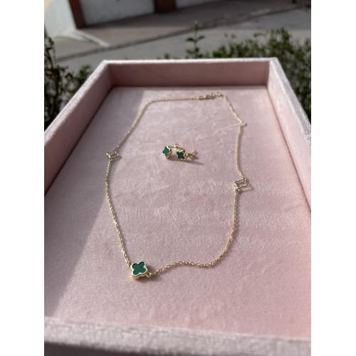 Златно колие Green Clover