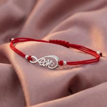 Гривна с червен конец и сребърен елемент безкрайност