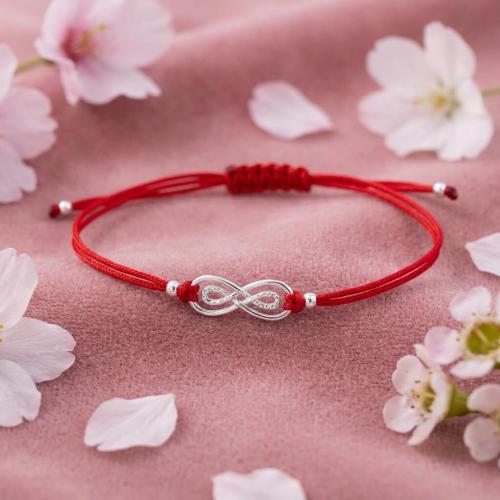 Гривна с червен конец Приятелство завинаги