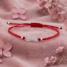 Гривна с червен конец Приятелство завинаги