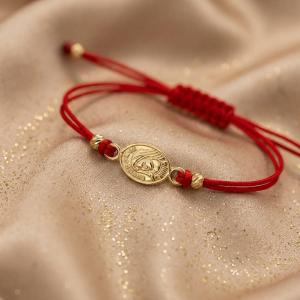 Гривна с червен конец и златен елемент Богородица 