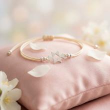 Гривна с конец и сребърен елемент Канатица Гривна с конец и сребърен елемент Канатица