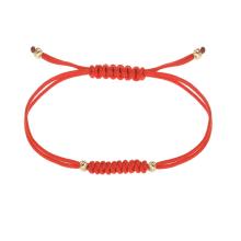 Гривна с червен конец и 14 карата златни топчета Гривна с червен конец и 14 карата златни топчета