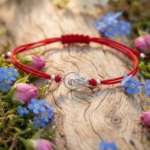 Гривна с червен конец и сребърен елемент Богородица В9