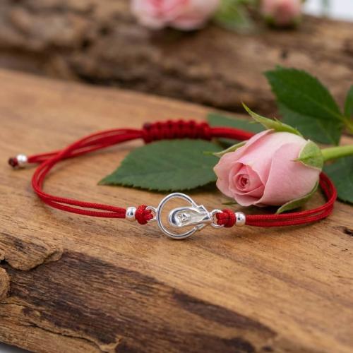 Гривна с червен конец и сребърен елемент Богородица В9