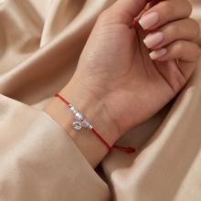 Гривна с червен конец и сребърен елемент циркон