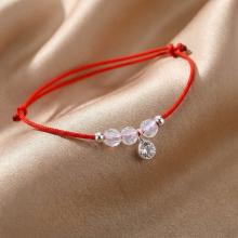 Гривна с червен конец и сребърен елемент циркон