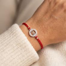 Гривна с червен конец и сребърен елемент безкрайност BT16 Гривна с червен конец и сребърен елемент безкрайност BT16